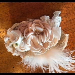 Cream elegant baby bow